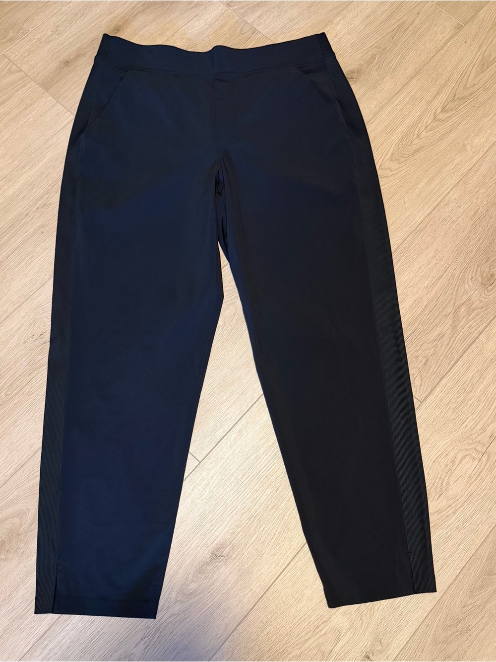 Women’s Black Athleta Brooklyn Ankle Pant size 12